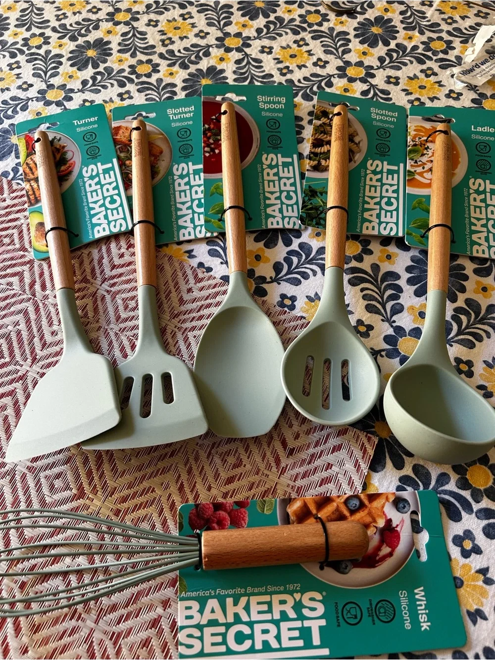 Baker’s Secret 7 Pc Silicone Kitchen Utensil Set Wood Handles